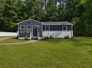1073 Scenic Blvd, Chesapeake, VA 23322