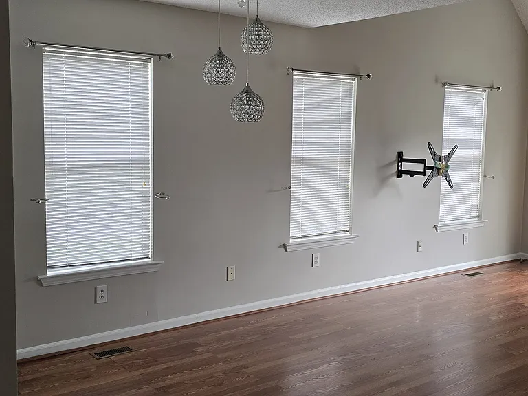 1 Bridal Path Ct — Photo 6