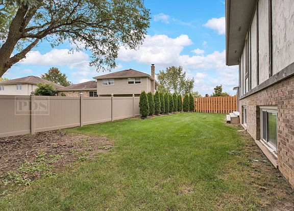 4th image of 11453 Fenview Ct