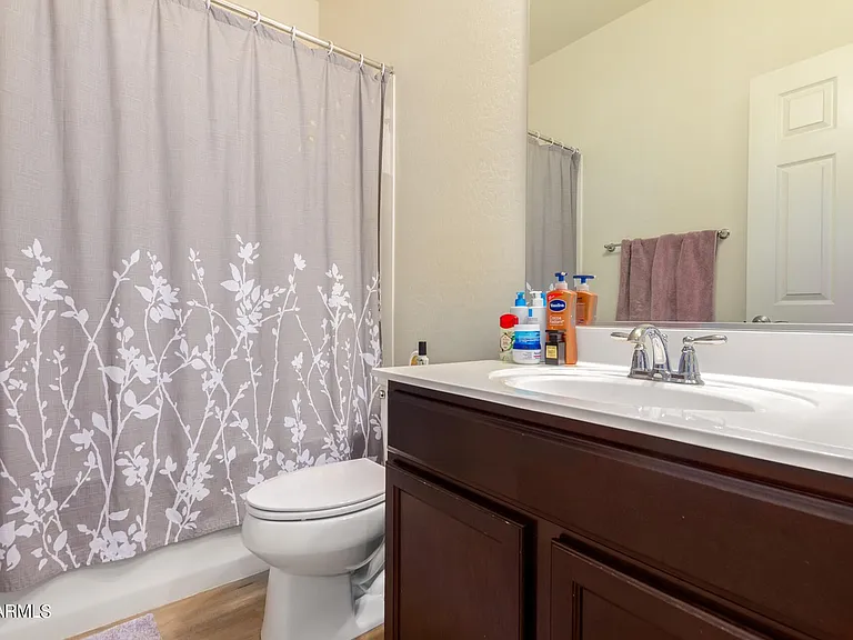 3673 E Stiles Ln — Photo 26