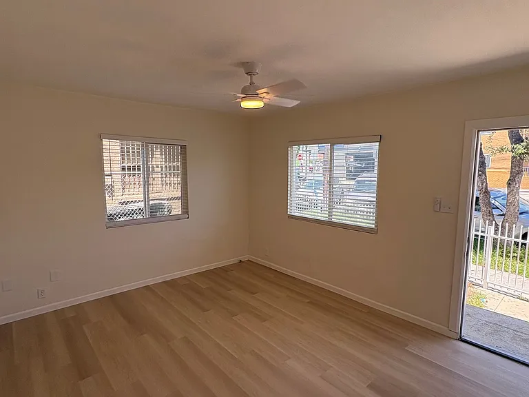 1279-1285 N Chestnut Ave — Photo 1