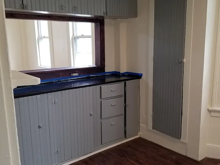 218 E Jackson St — Photo 7