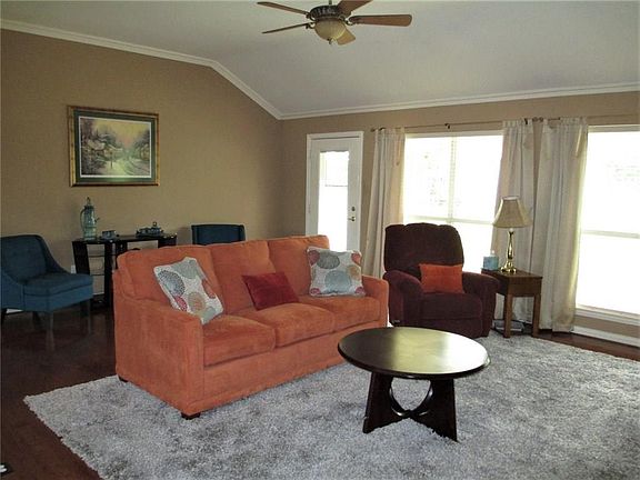 5th image of 8708 Franklin Dr