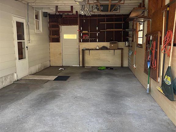 5th image of 2929 Fortune Dr