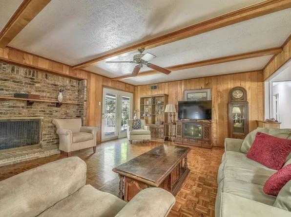 1302 Cherokee Dr, Richardson, TX 75080
