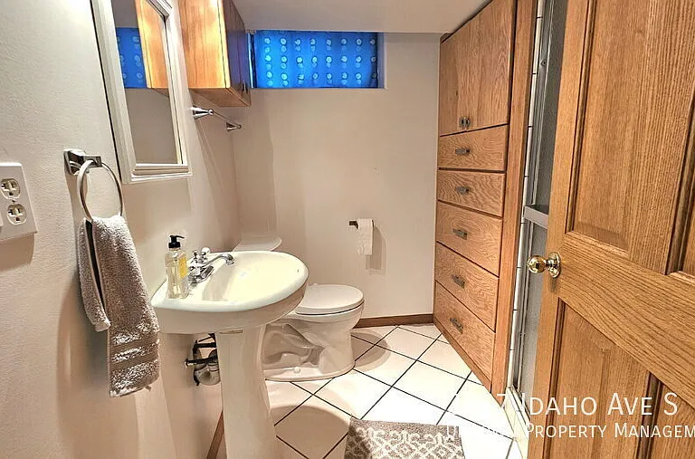 2817 Idaho Ave S — Photo 15