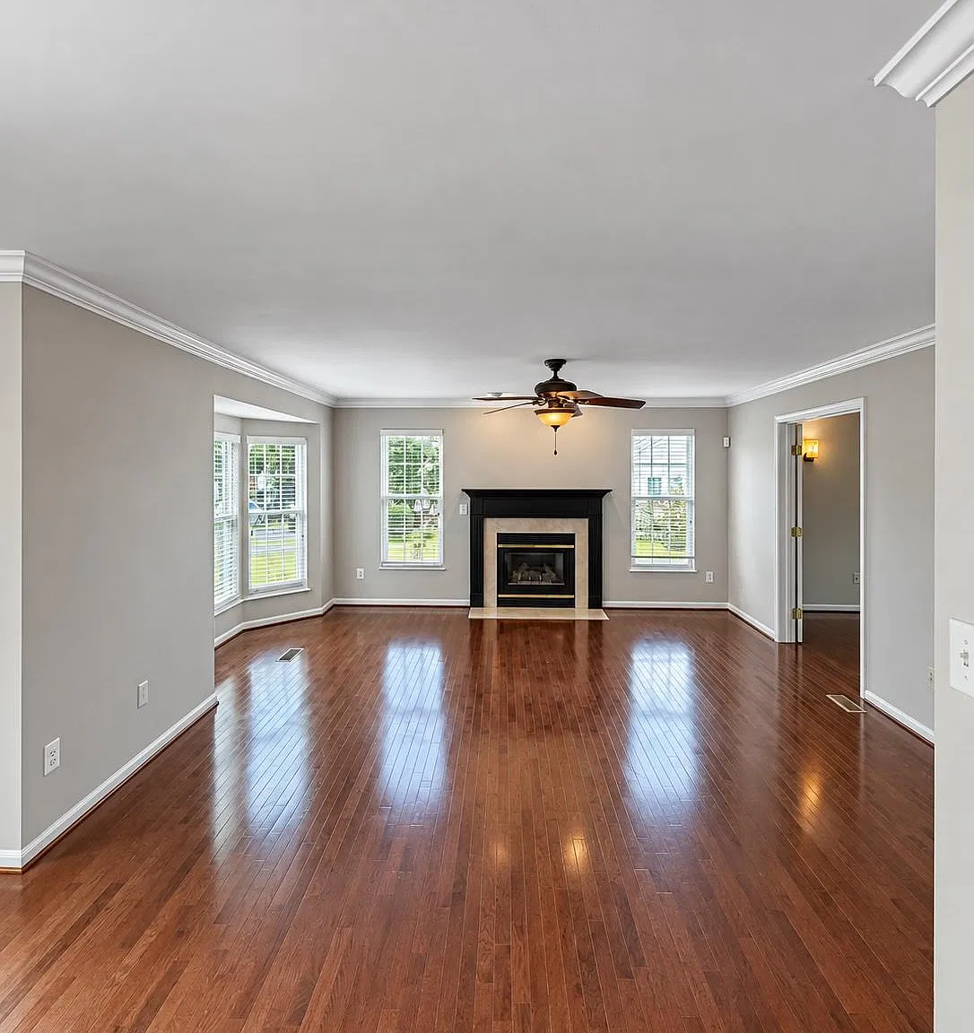3 bed, 3.5 bath, 3136 sqft, $4,600 — Photo 2