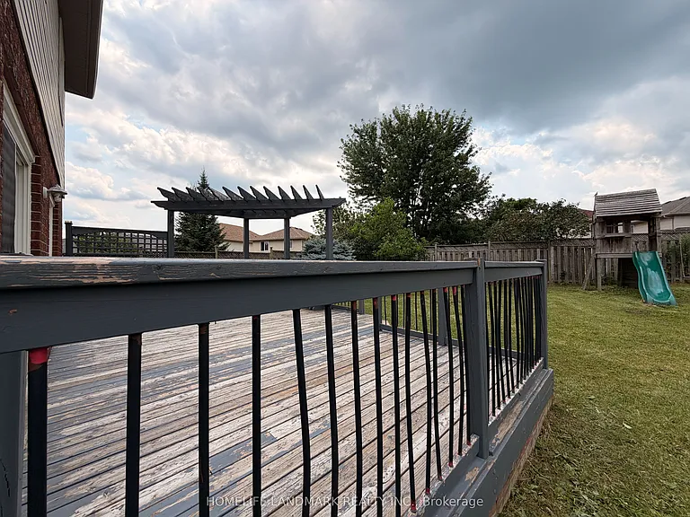921 Windflower Pl — Photo 16