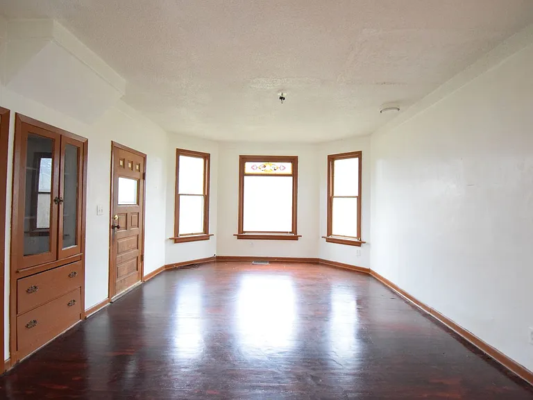417 Pearl St — Photo 5