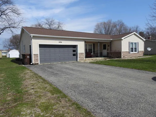 1404 Westchester Dr, North Manchester, IN 46962