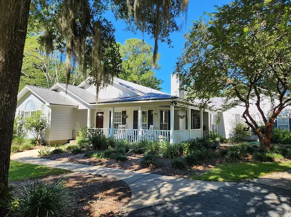 100 W Shore Ct, Brunswick, GA 31523