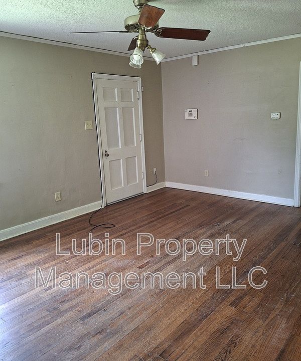 2nd image of 3687 Bowen Ave