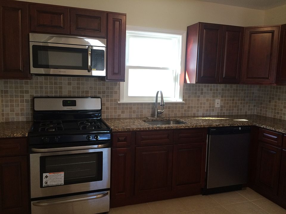 1st image of 9617 163rd Ave