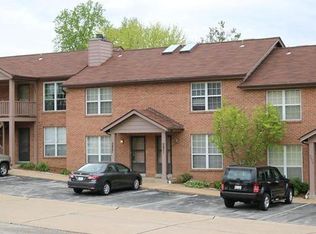 2427 Briston Dr, Saint Louis, MO 63114