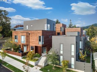 2035 SW Vermont St UNIT 8, Portland, OR 97219