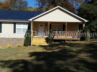 6439 Lake Meadows Dr, Hixson, TN 37343