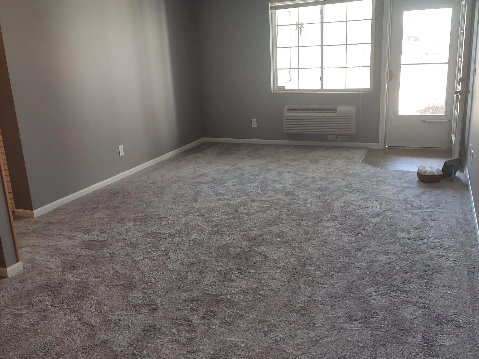 148 Bertram Dr — Photo 3