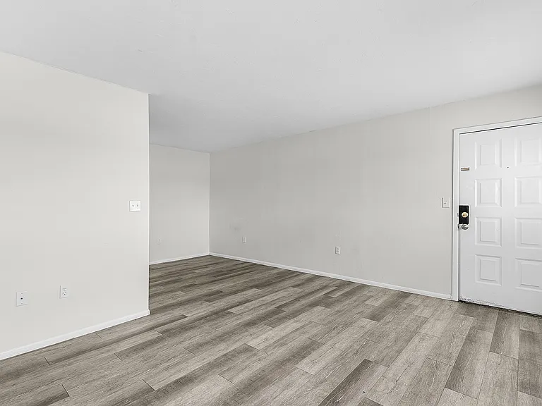 The Meridian at 2825 — Photo 14