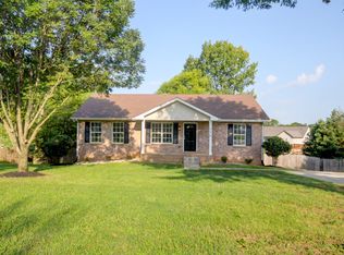 714 N Woodson Rd, Clarksville, TN 37043