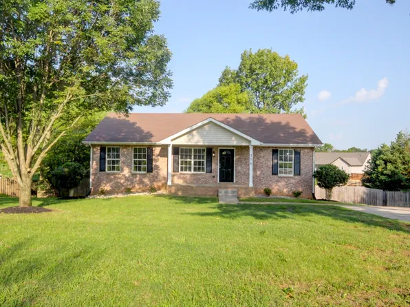 714 N Woodson Rd, Clarksville, TN 37043