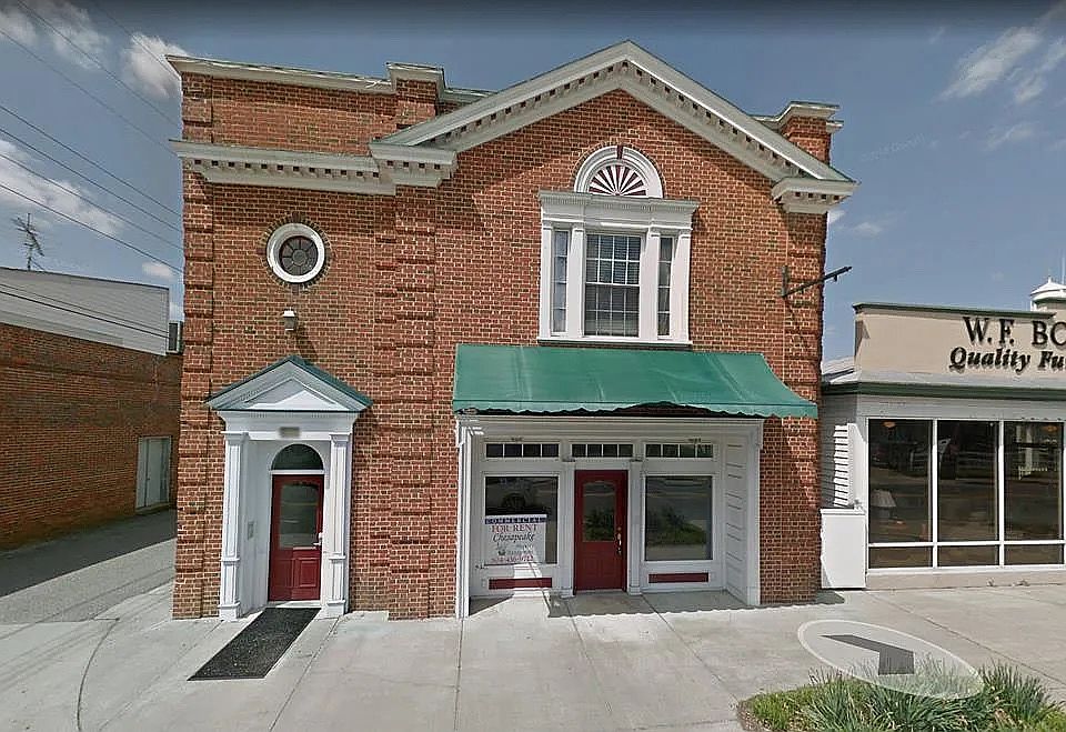 1st image of 15 E Church St #3