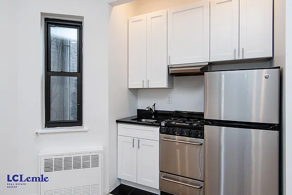 Rented by LC Lemle Real Estate Group | media 4