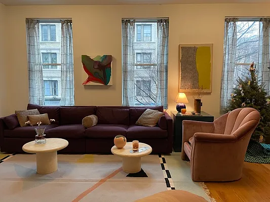 Rented by MBC Group LLC | media 4