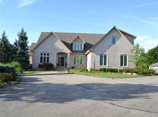 12550 Shelborne Rd, Carmel, IN 46032