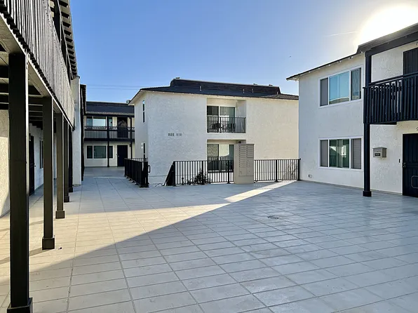 Estrellita Arms Apartments, 3612 Green Ave APT 17, Los Alamitos, CA 90720