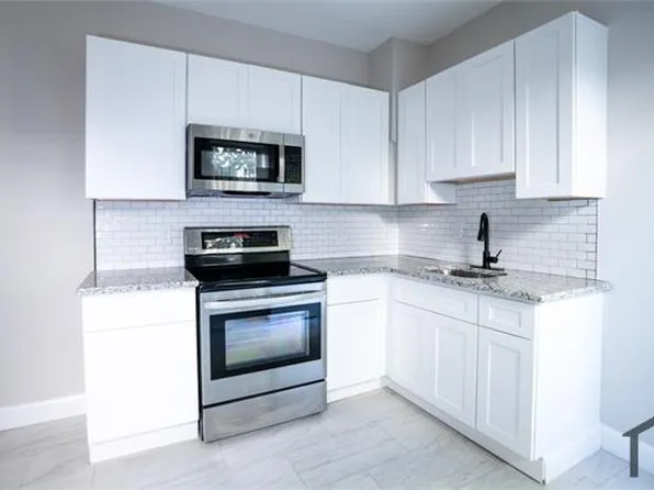 3047 Fontain St, Philadelphia, PA 19121