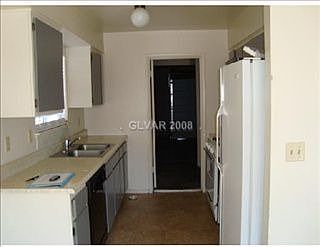 2nd image of 4713 Mahogany Dr