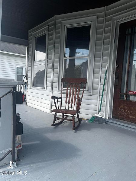 3rd image of 41 Barrows Street