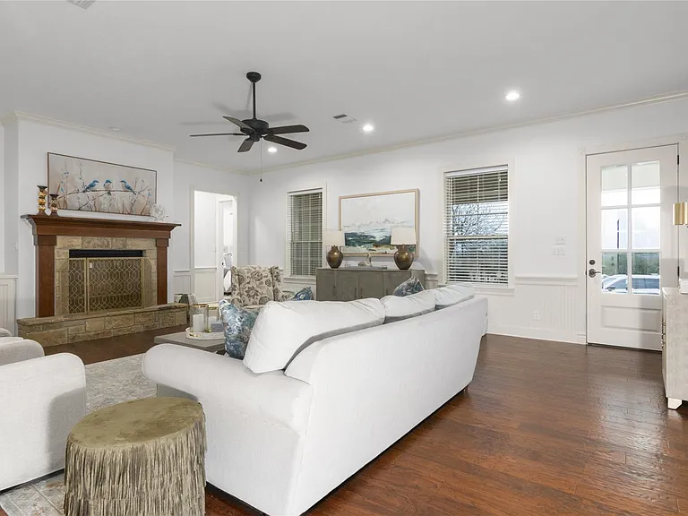 6130 Homeland Ln — Photo 9