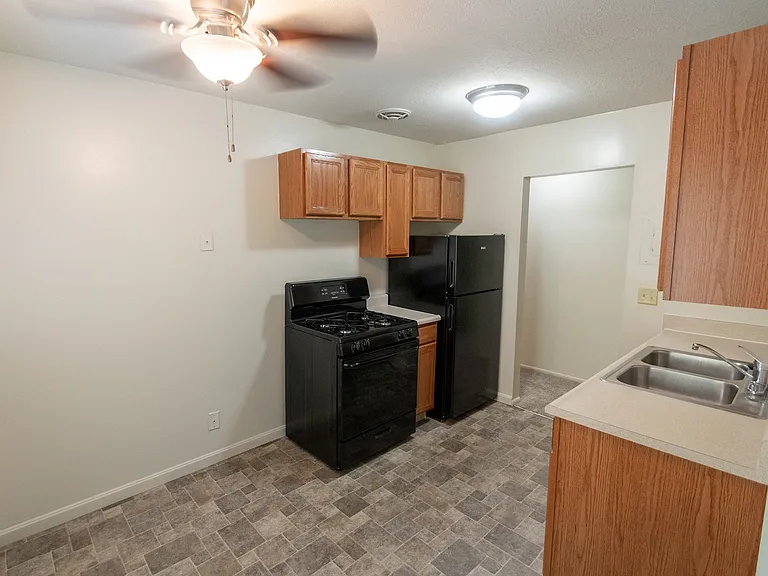 Blue Grass Manor — Photo 121