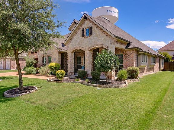 2nd image of 3011 Ruby Dr