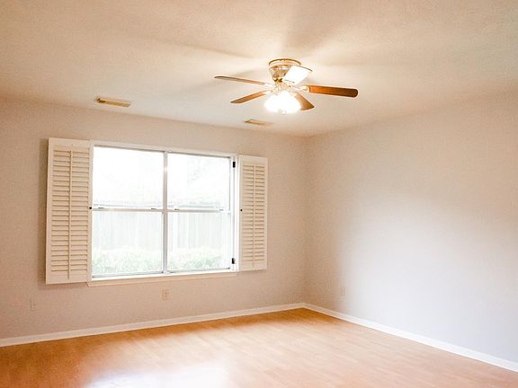 4th image of 16306 Cobble Springs Ct