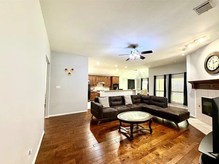 10312 Flat Creek Trl — Photo 8