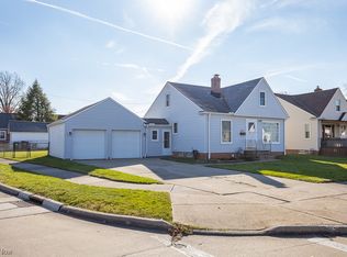 8203 Renwood Dr, Parma, OH