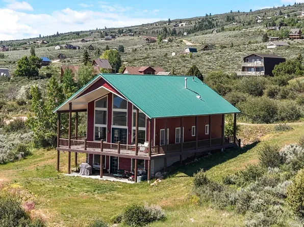 2330 S Valleyview Dr, Garden City, UT 84028