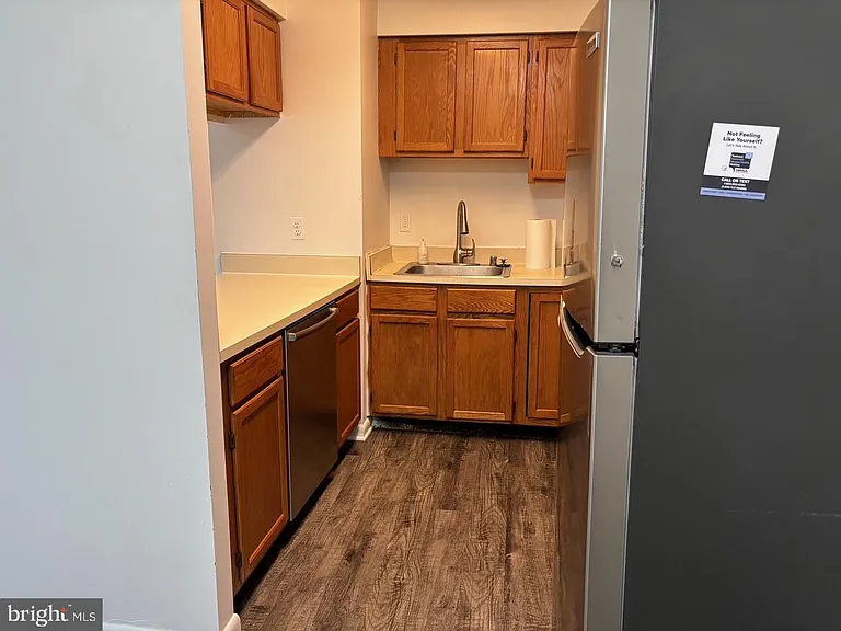 2219 Lowells Glen Rd #K — Photo 13