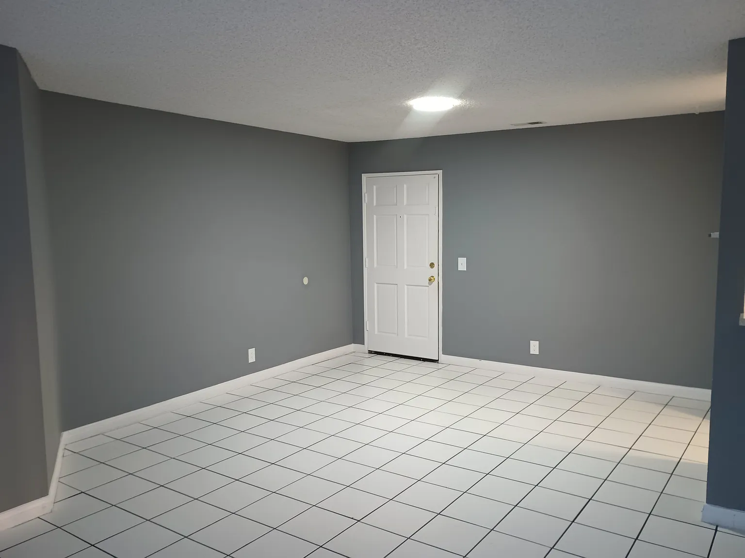 1 bed, $2,200 — Photo 2