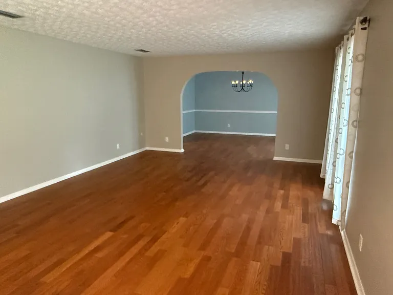 2374 Stafford Dr — Photo 7