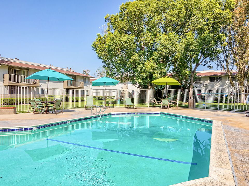 Strada Apartments - 175 N Feldner Rd Orange CA | Zillow