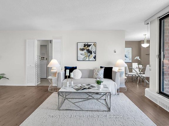 4th image of 90 Ling Rd #Penthouse 109