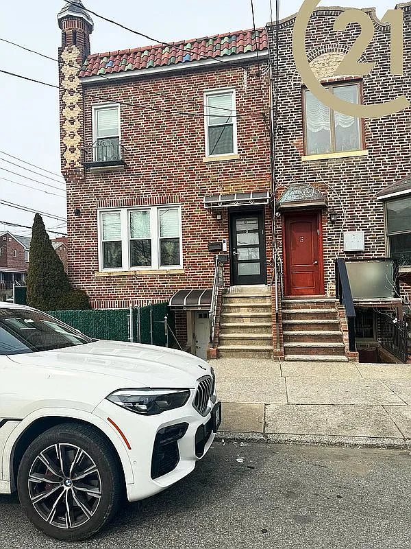 3 Parkway Ct photo 1