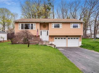 50 Robin Rd, Poughkeepsie, NY 12601