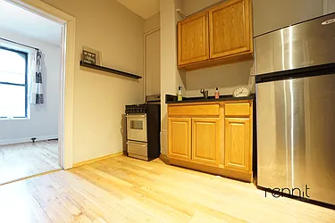 Rented by Rennit Inc.