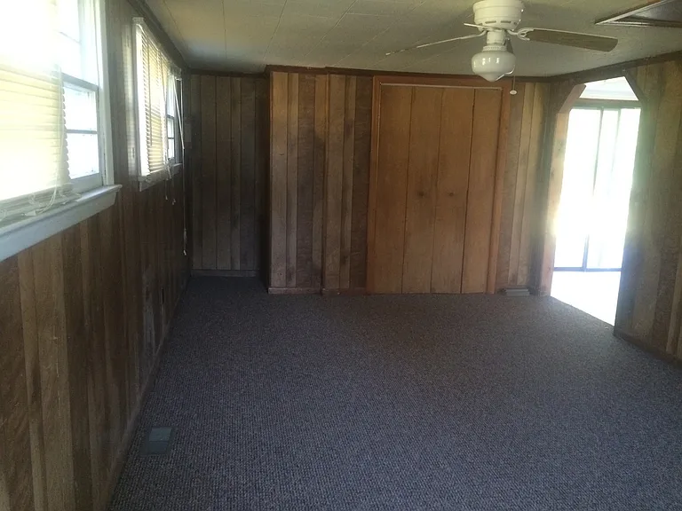 101 Hines Ave — Photo 3