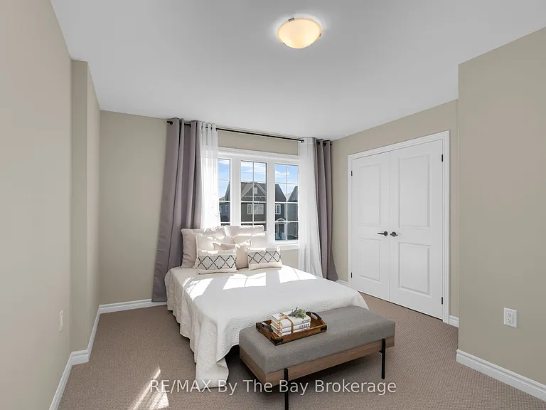 214 Cubitt St — Photo 27