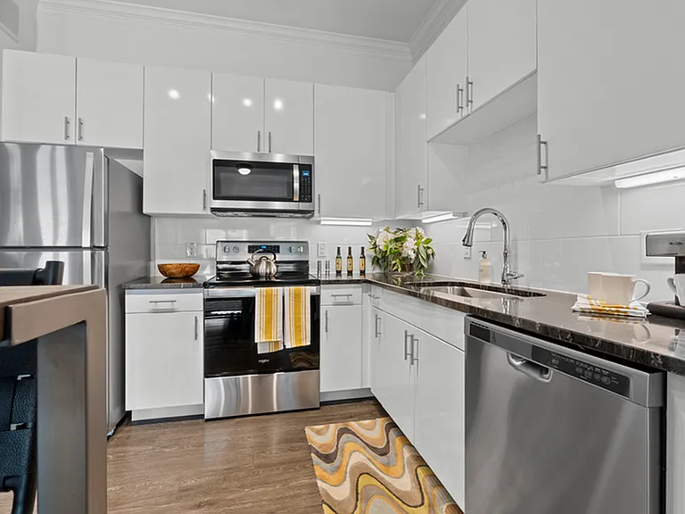The Mansions at Mercer Crossing — Photo 15